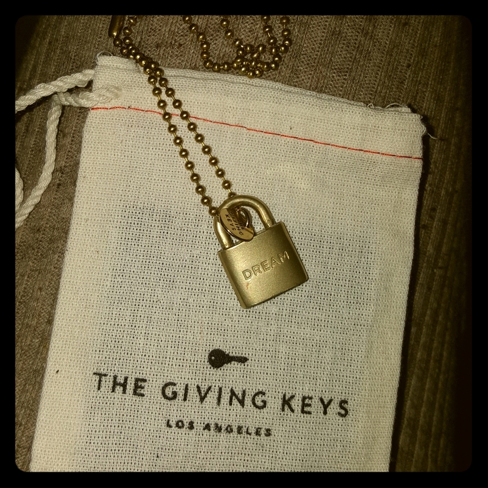 Locket necklace